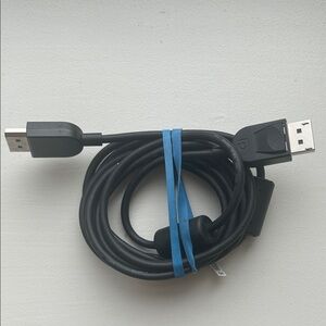 Black DisplayPort Cable